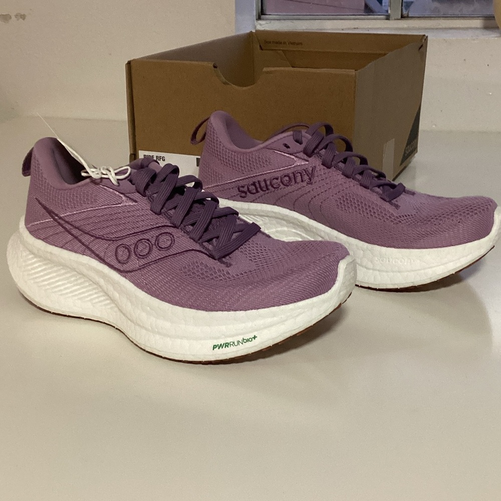 Saucony Women's Lavender Athletic Shoes